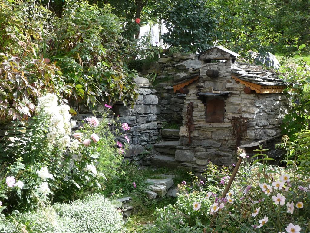 Bed and Breakfast Chalet Bois D'Antan Sainte-Foy-Tarentaise Exterior foto